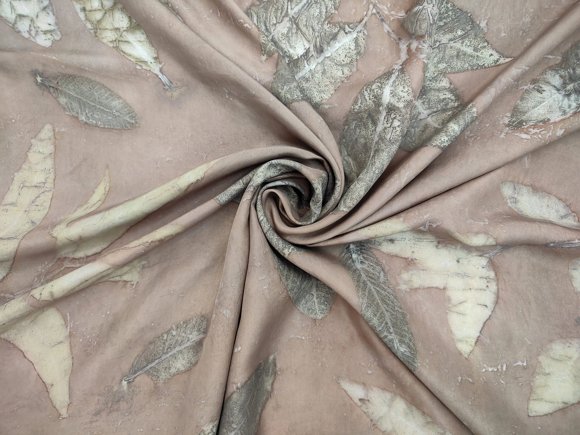 Round fold of Brown Pure Silk Ecoprinted Saree by kokikar