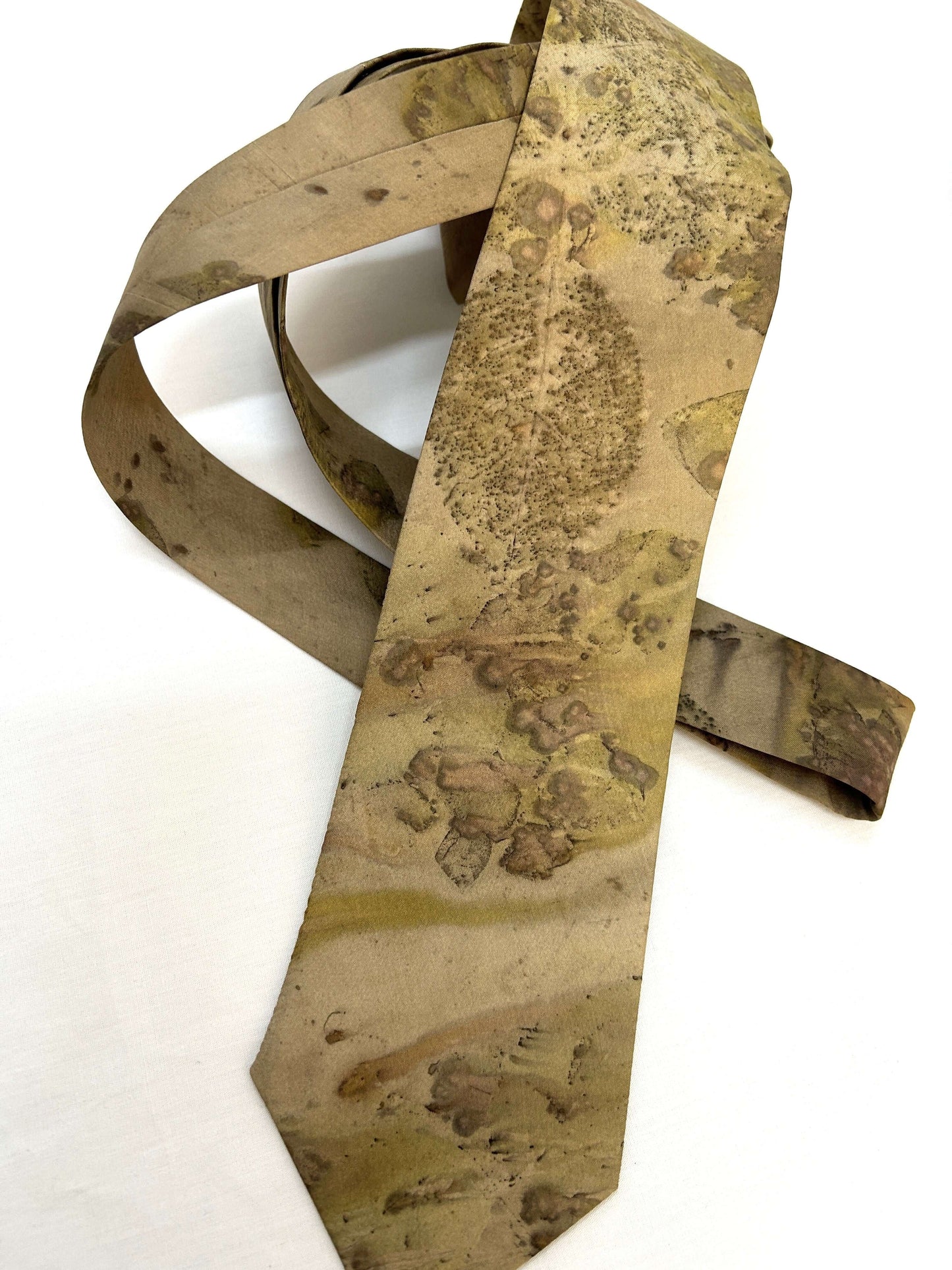 Fusion Flow Ecoprinted Pure Silk Tie and Pocket Square