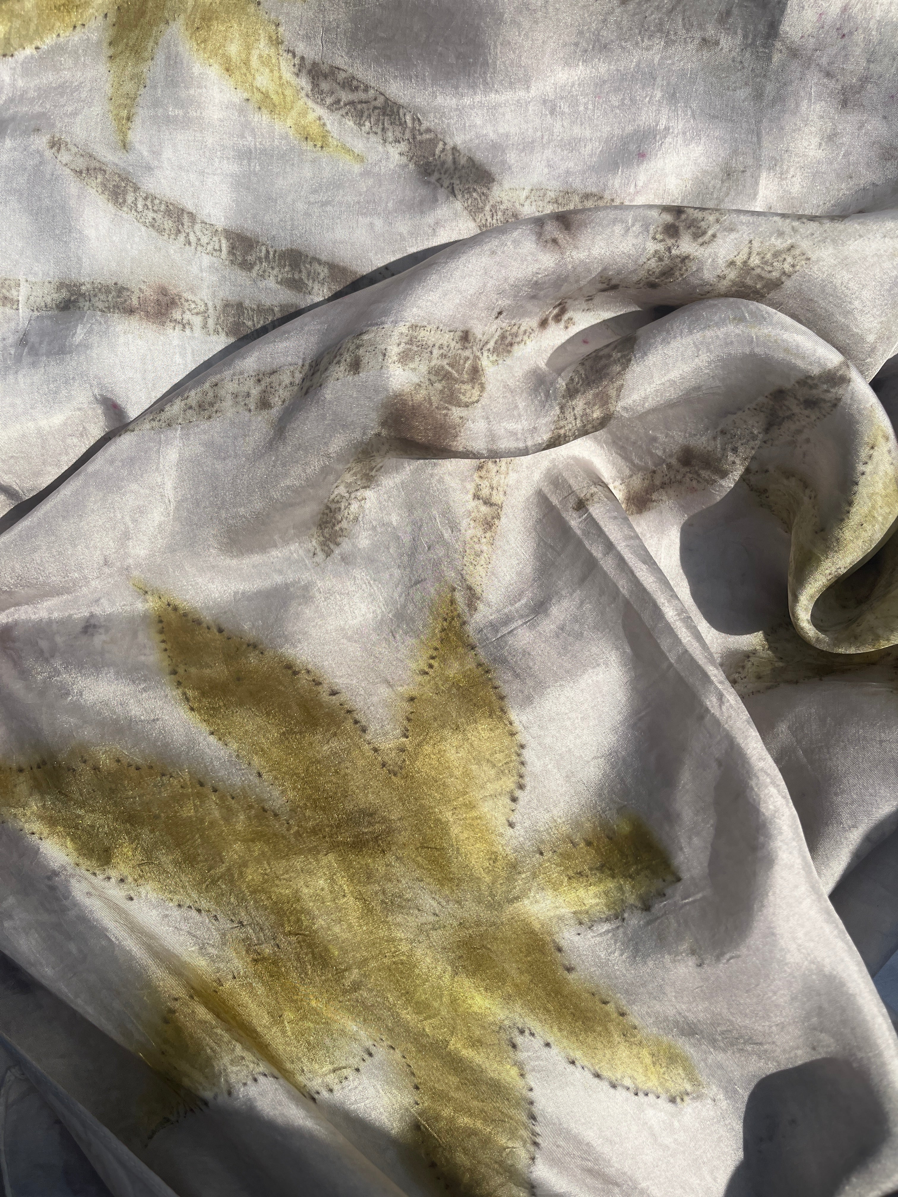 From Garden to Garment: The Art of Botanical Print Scarves