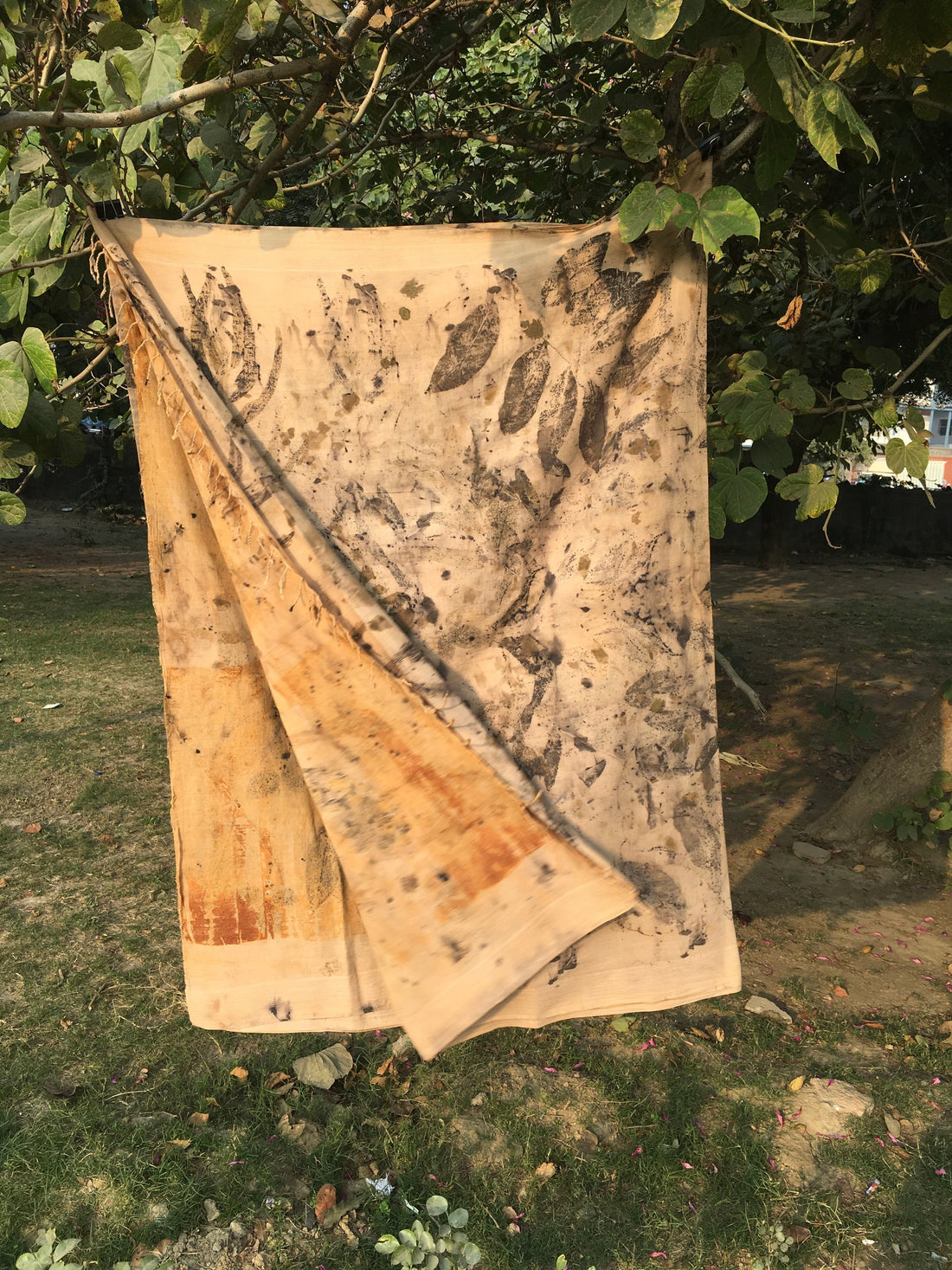 Dirty Pot Eco Printing: How Natural Dyes Create Deep, Rich Colors on Cotton