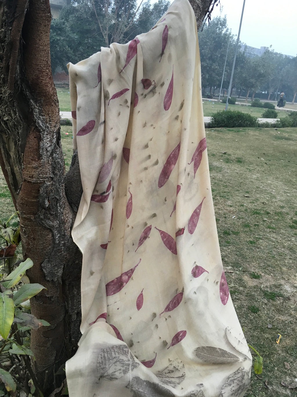Pashmina Shawl | Guava & Local leaves with marigold petals