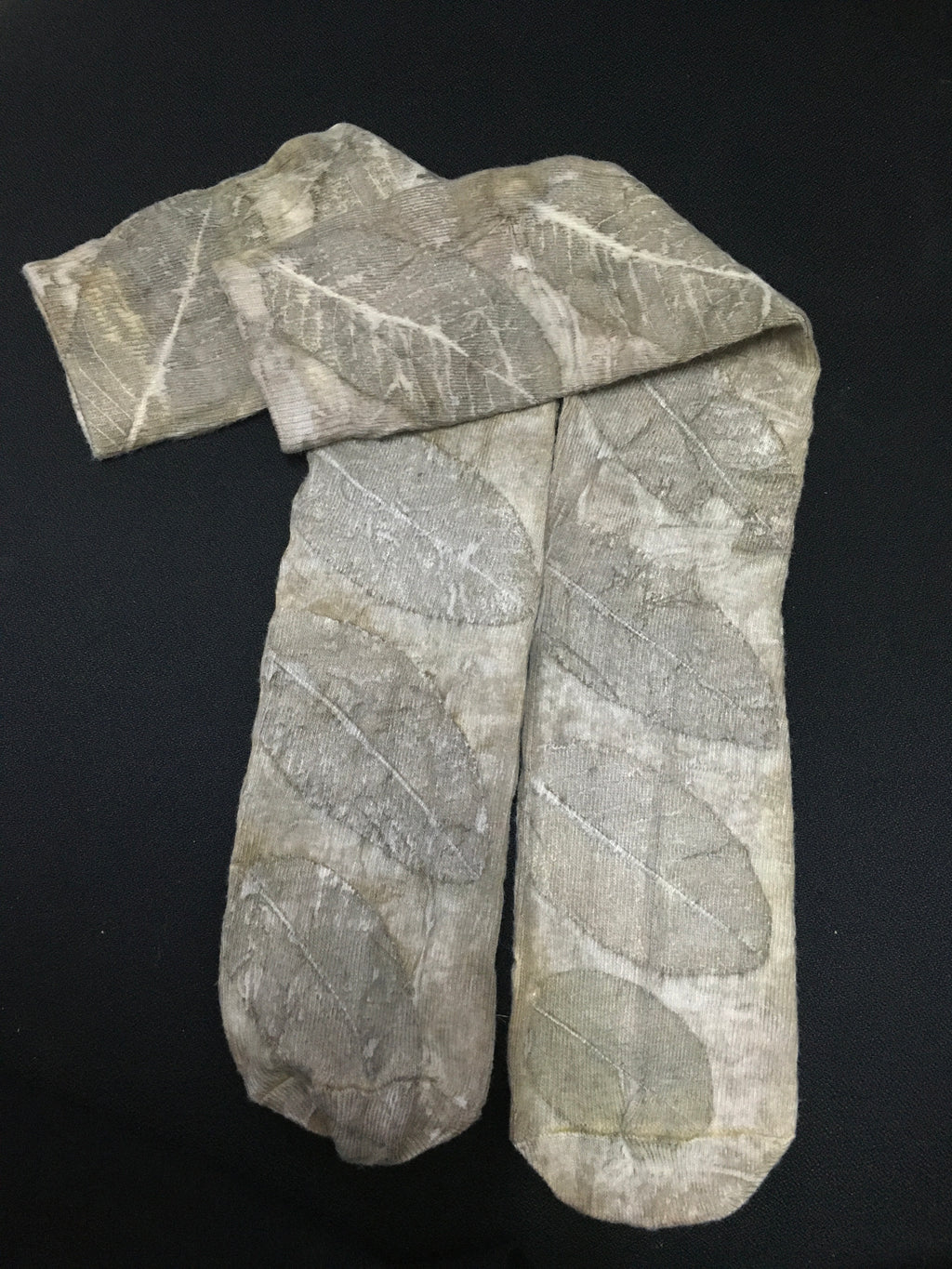 Catechu Dyed Cotton Long Socks