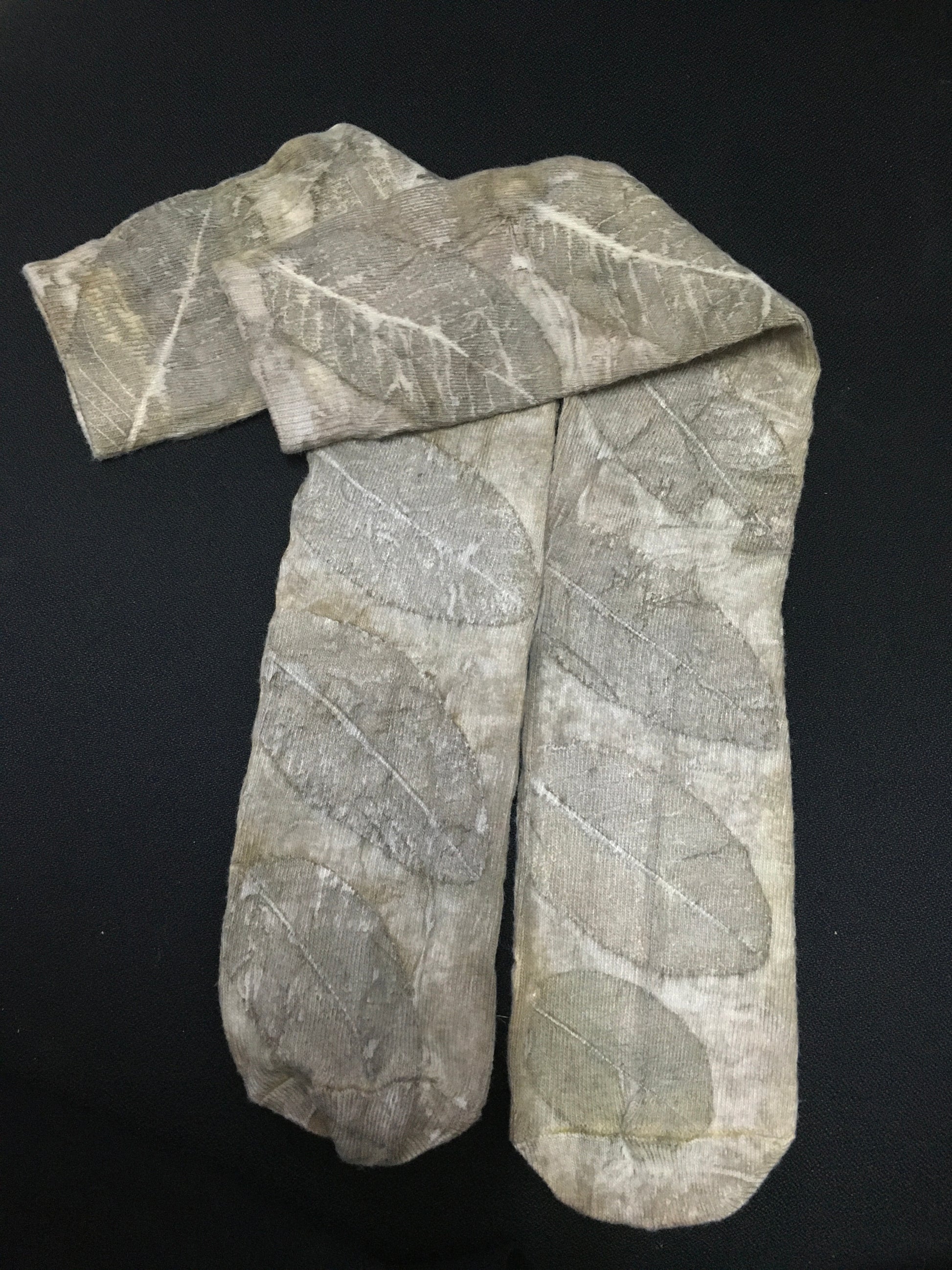 Catechu Dyed Cotton Long Socks