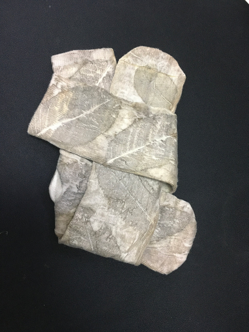 Catechu Dyed Cotton Long Socks