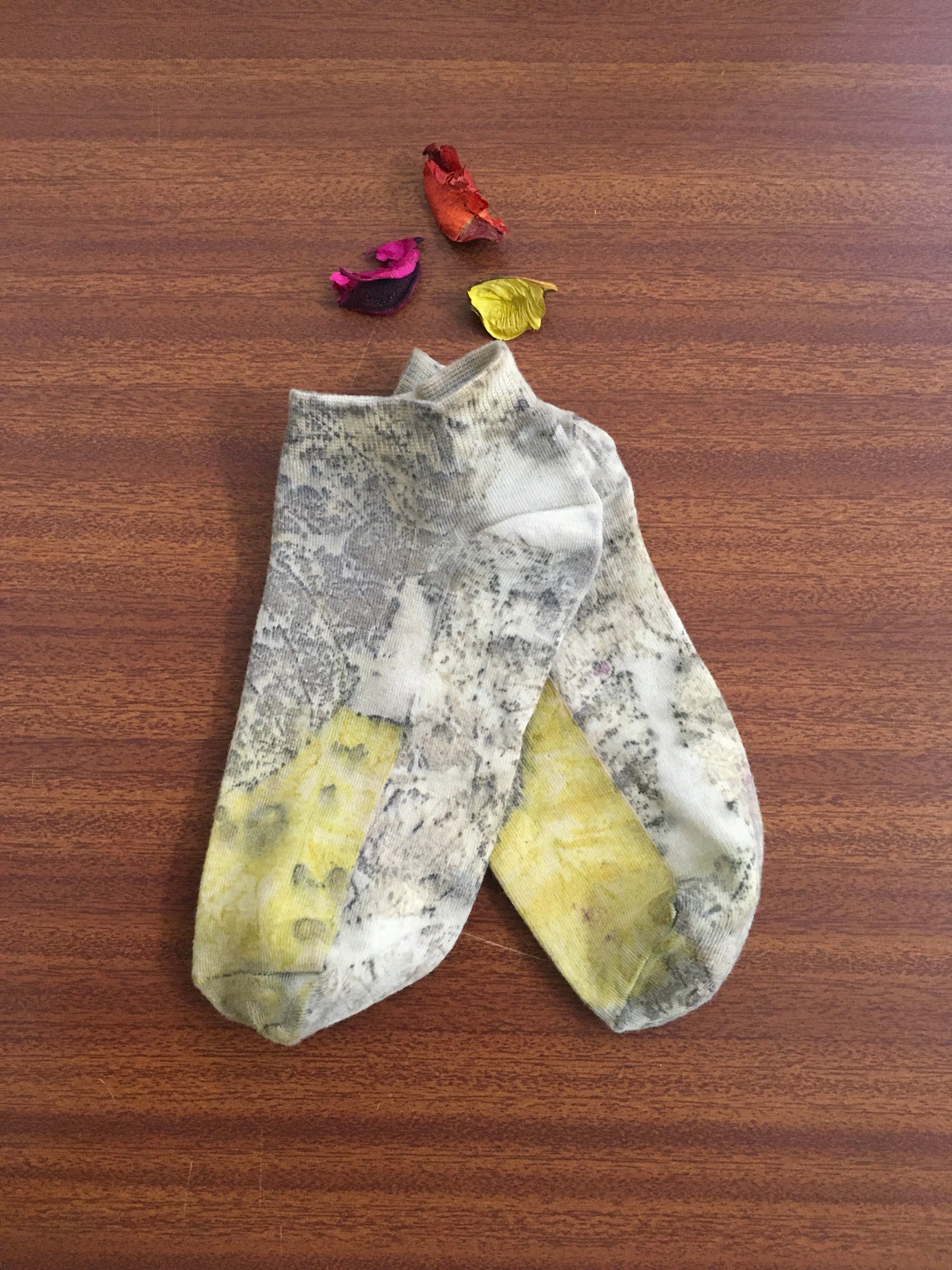 Marigold Filled Cotton Socks