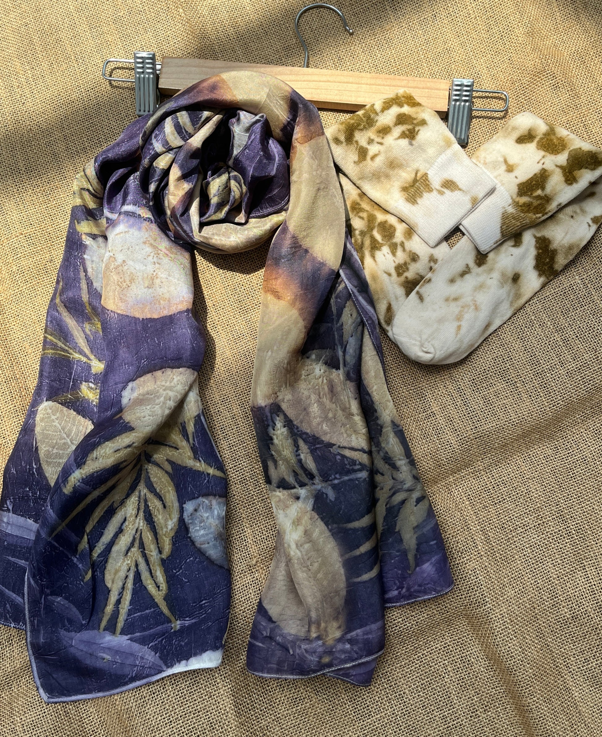 Handmade Accessories & Fabrics Gift Hamper