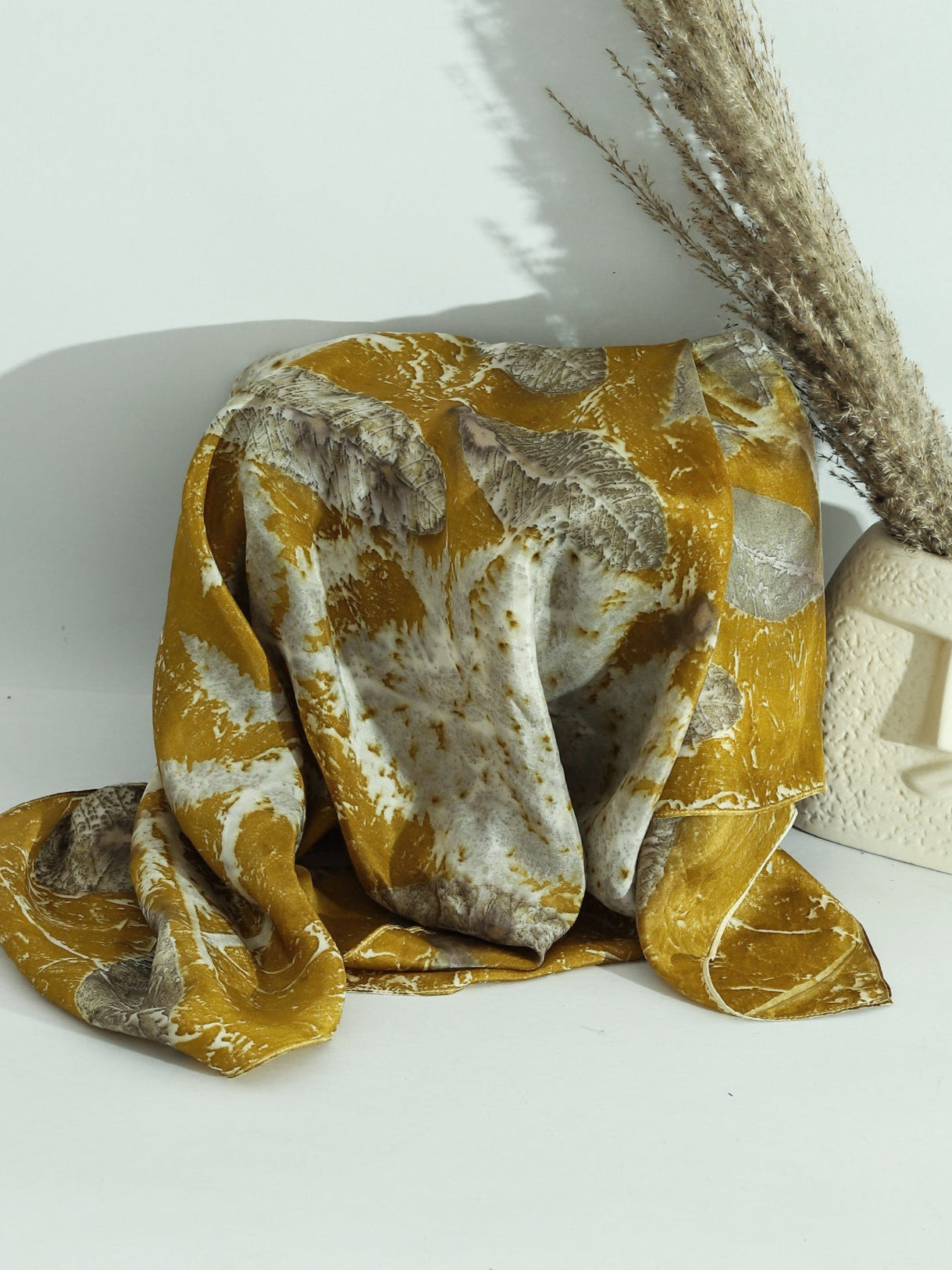 A sqaure scarf