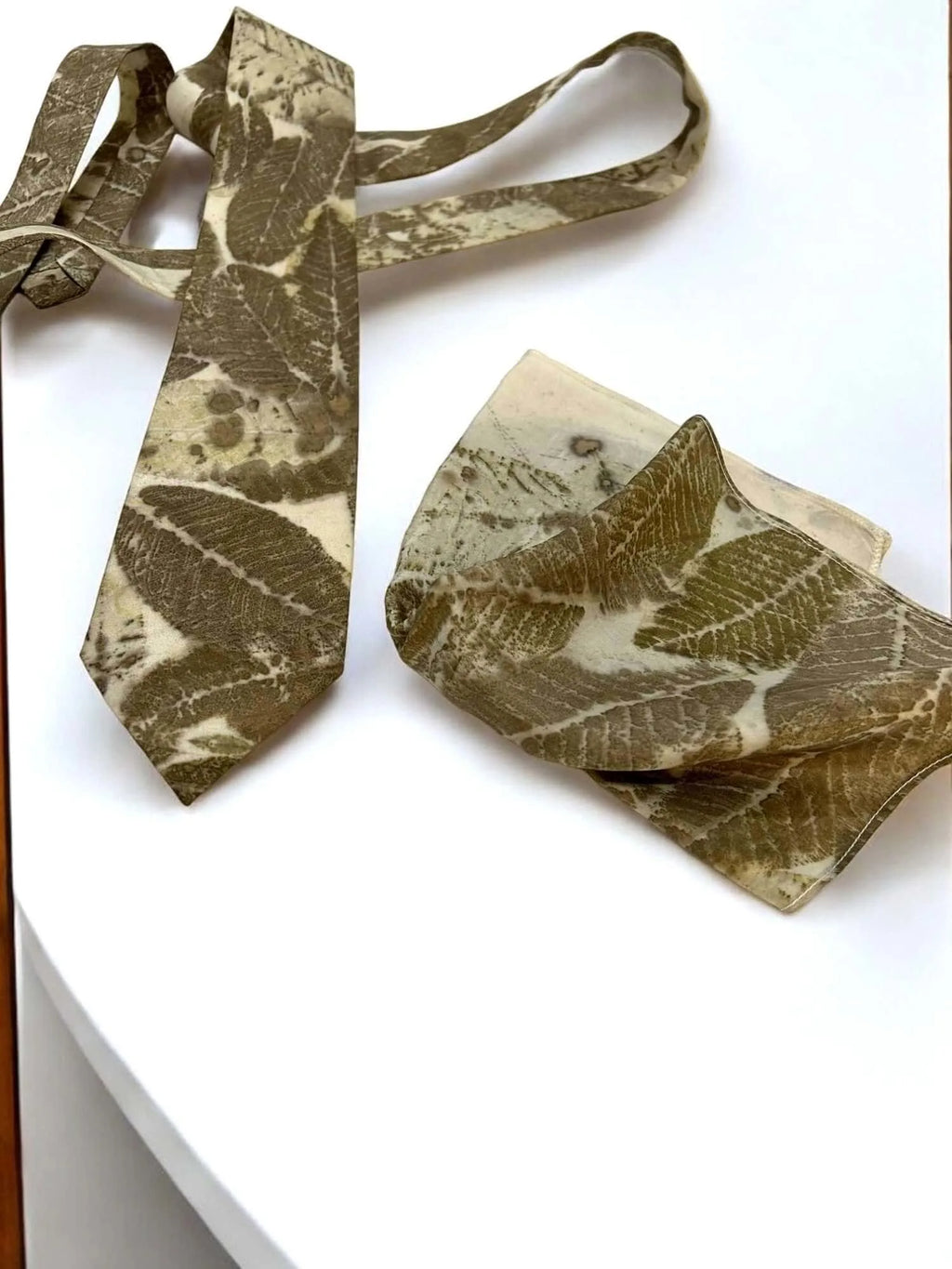 Rhapsody Knot Ecoprinted Pure Silk Tie and Pocket Square