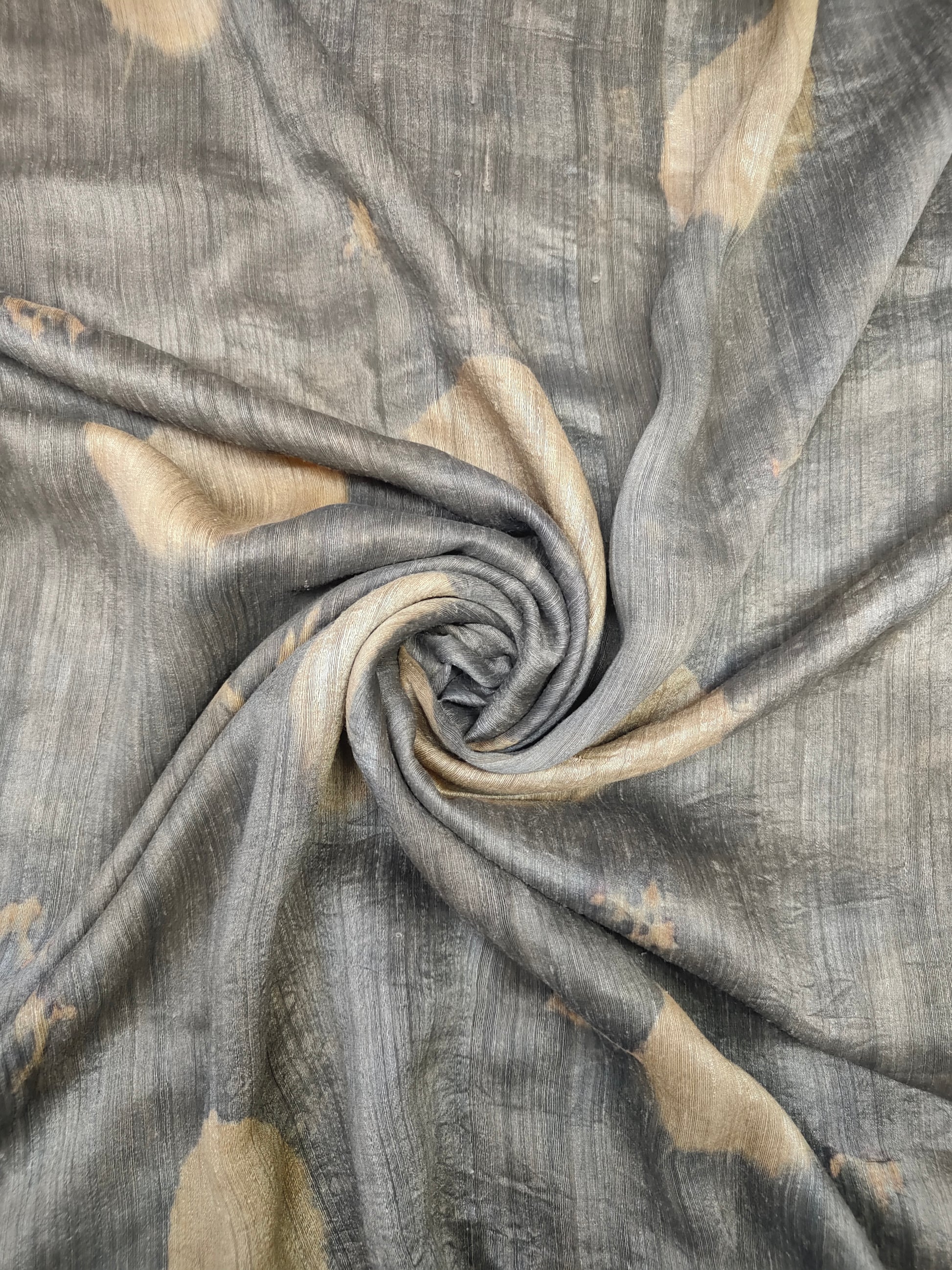 Silver Grey Matka Silk Saree
