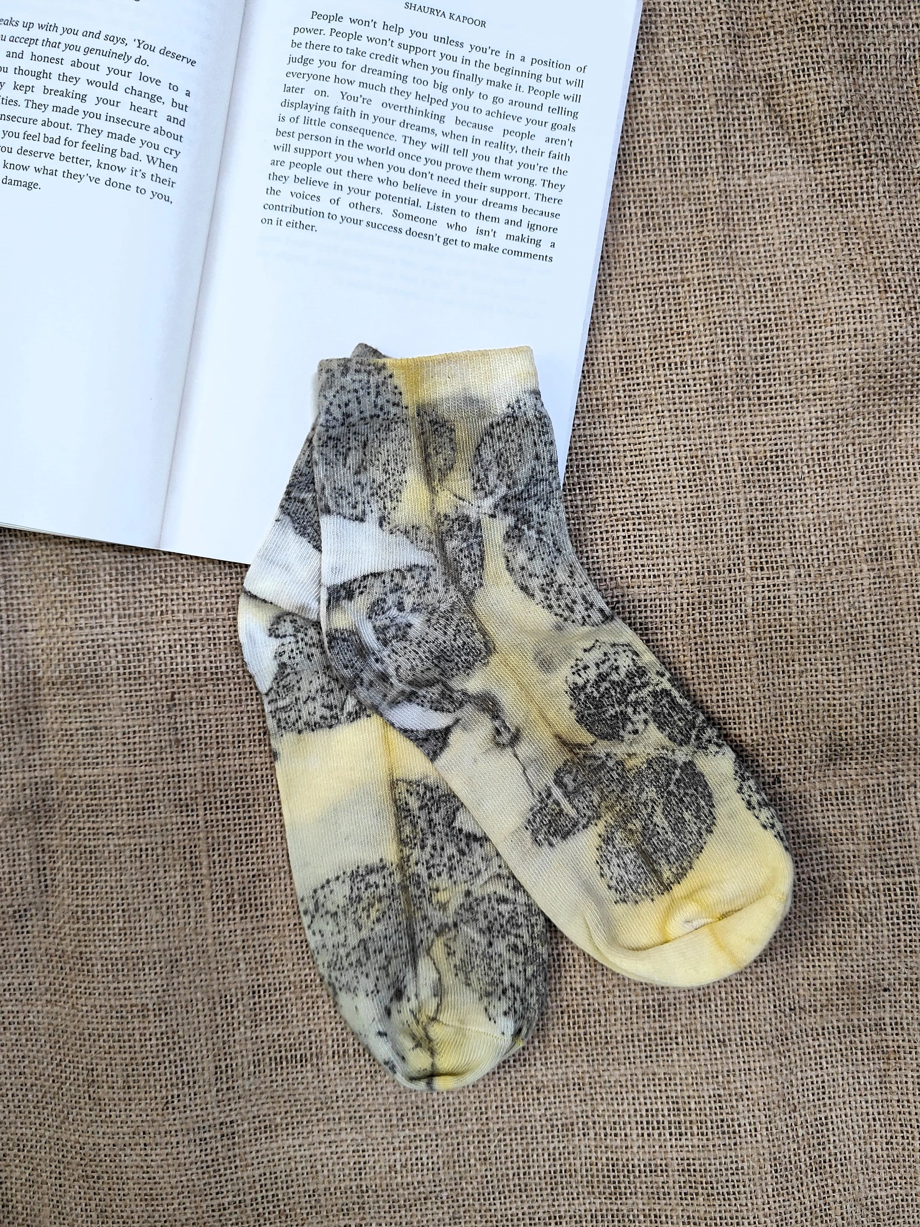Sunny Peel Pure Cotton Ecoprionted Socks of kokikar 