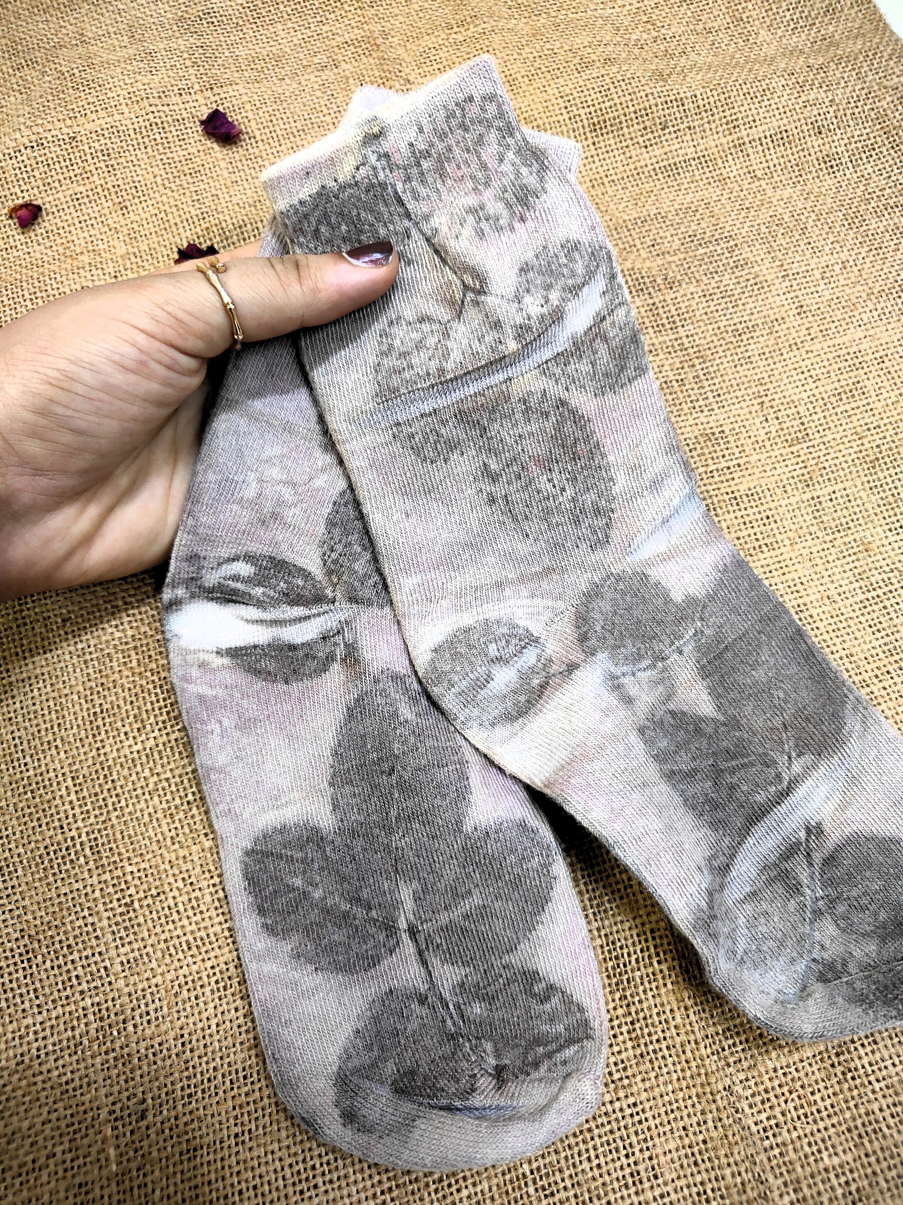 Holding Rosy Toes Pure Cotton Ecoprinted Socks kokikar 